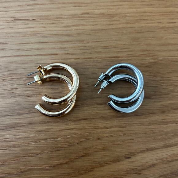 Set of 2 pair C shape Hoop earrings Quiet Luxury Affordable Old Money Preppy - Picture 1 of 7